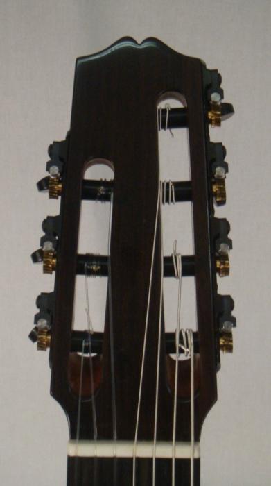 Guitar seven-string